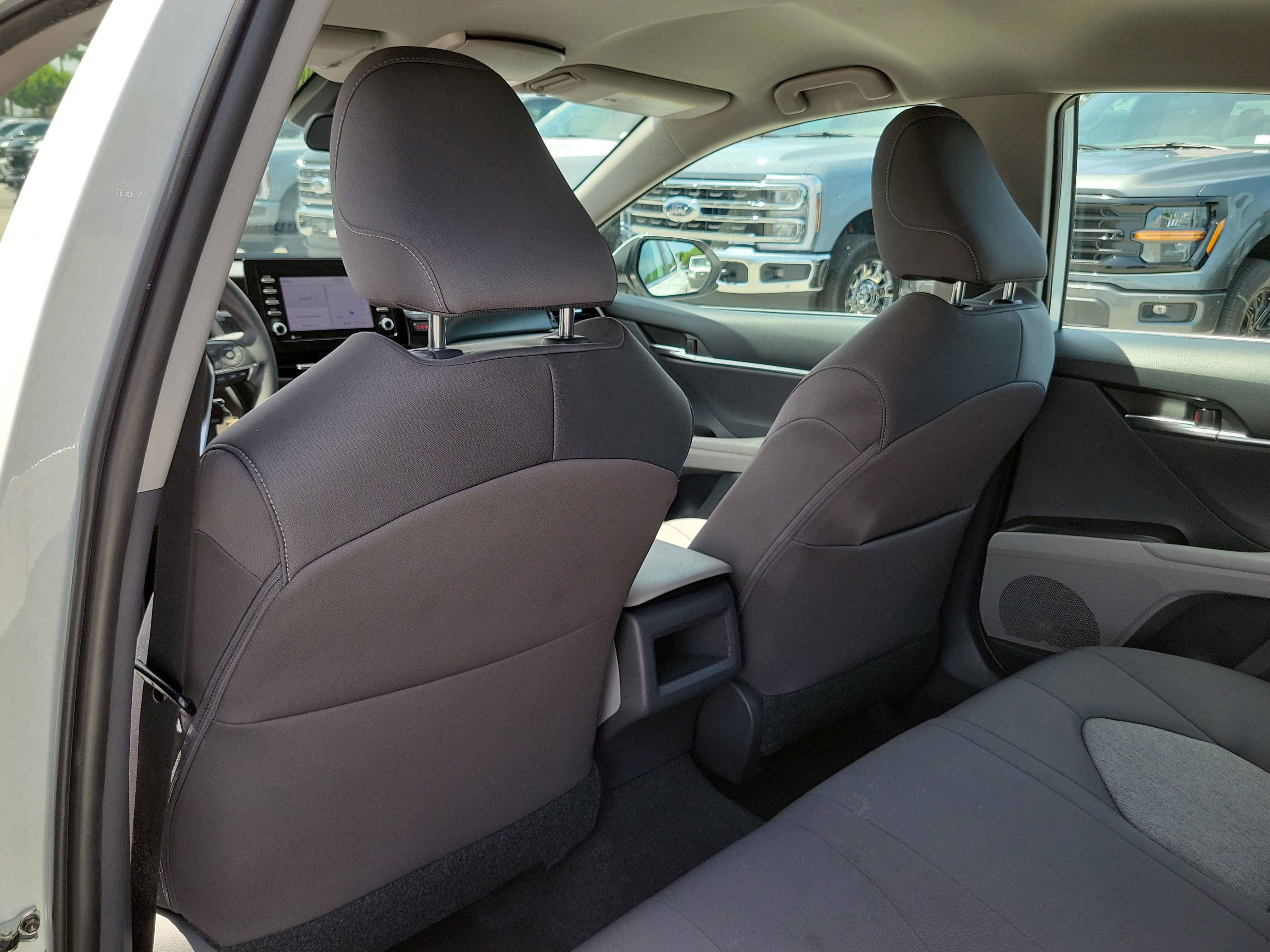 Used 2021 Toyota Camry LE FWD image 18