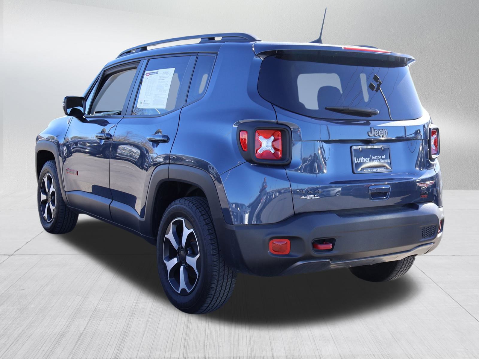 Used 2022 Jeep Renegade Trailhawk image 5