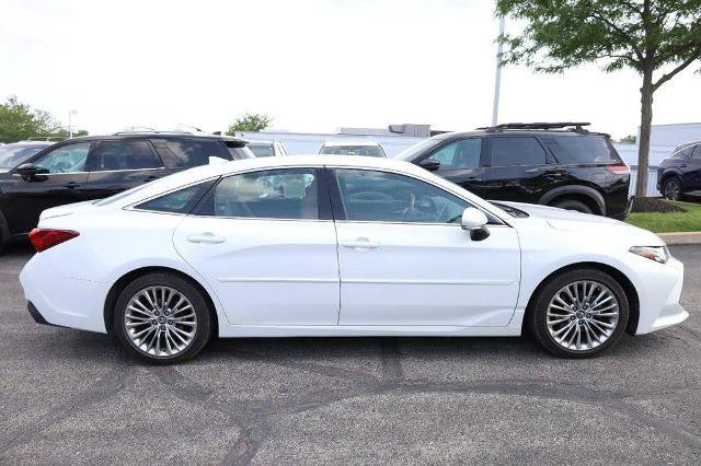 Used 2019 Toyota Avalon Limited w/ Protection Package FWD image 5