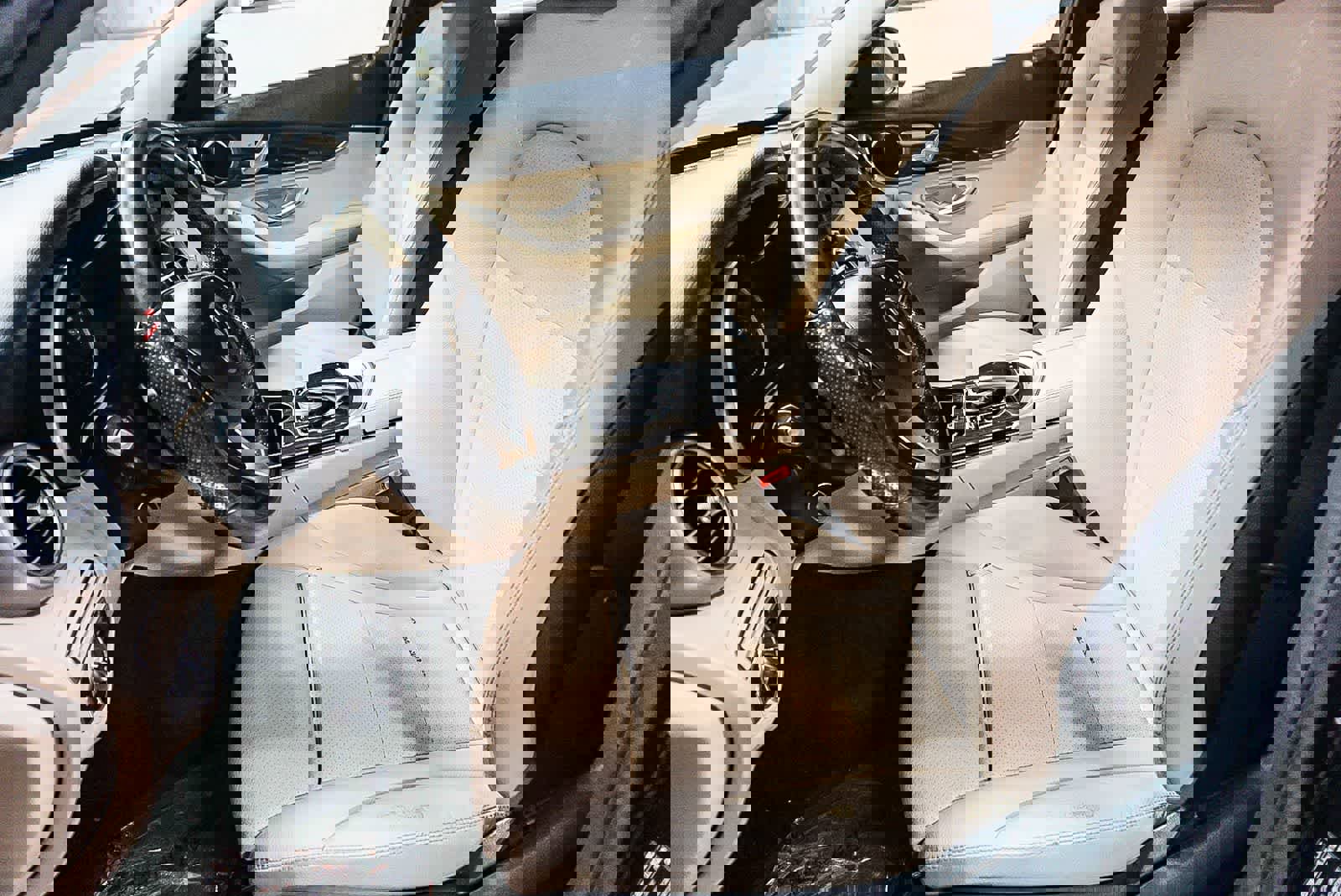 Used 2016 Mercedes-Benz C 300 Sedan image 17