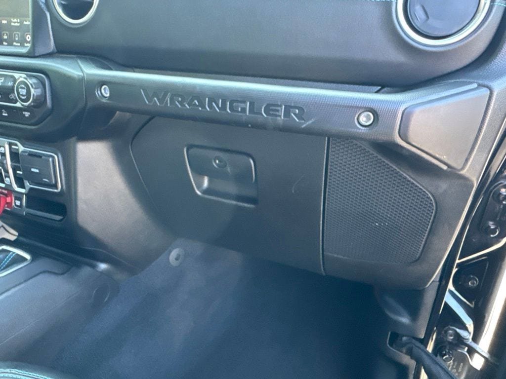Used 2023 Jeep Wrangler Unlimited Rubicon 4xe w/ Cold Weather Group AWD/4WD image 26
