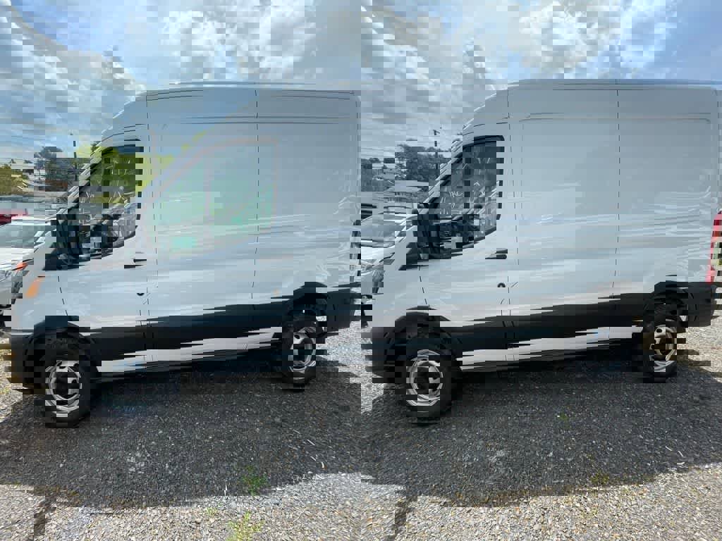New 2025 Ford Transit 250 148 Medium Roof image 7