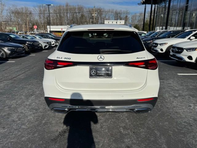 Used 2026 Mercedes-Benz GLC 300 4MATIC image 4