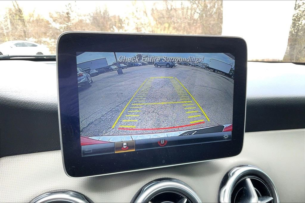 Used 2019 Mercedes-Benz GLA 250 4MATIC image 14