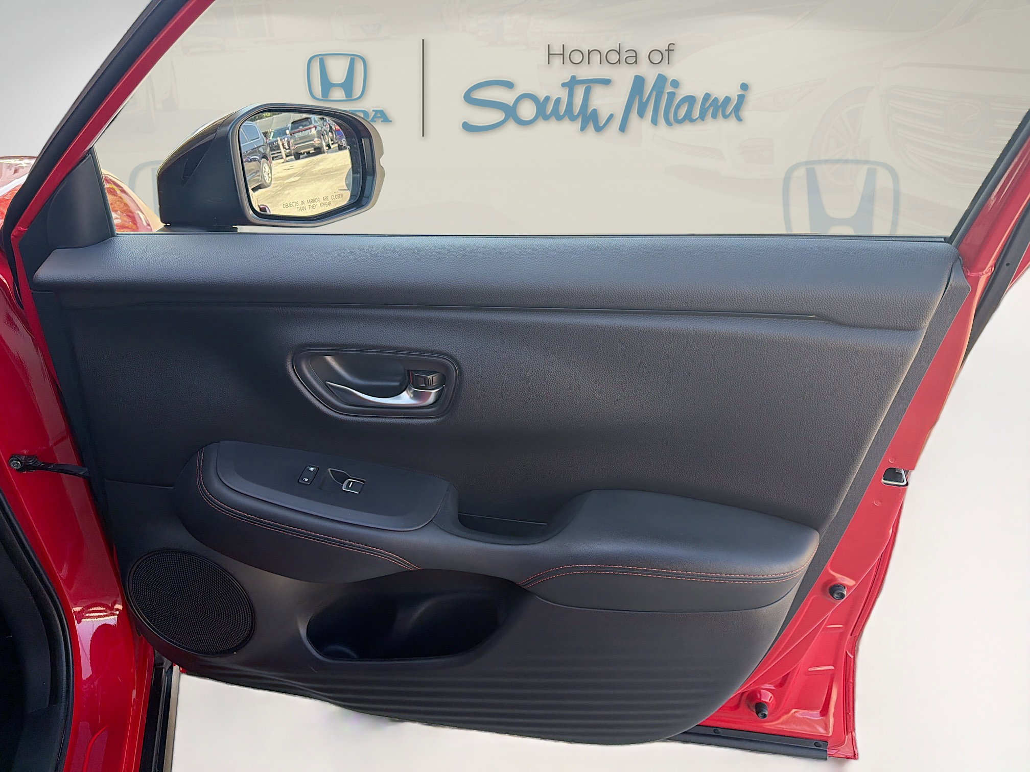 Used 2025 Honda HR-V Sport image 32