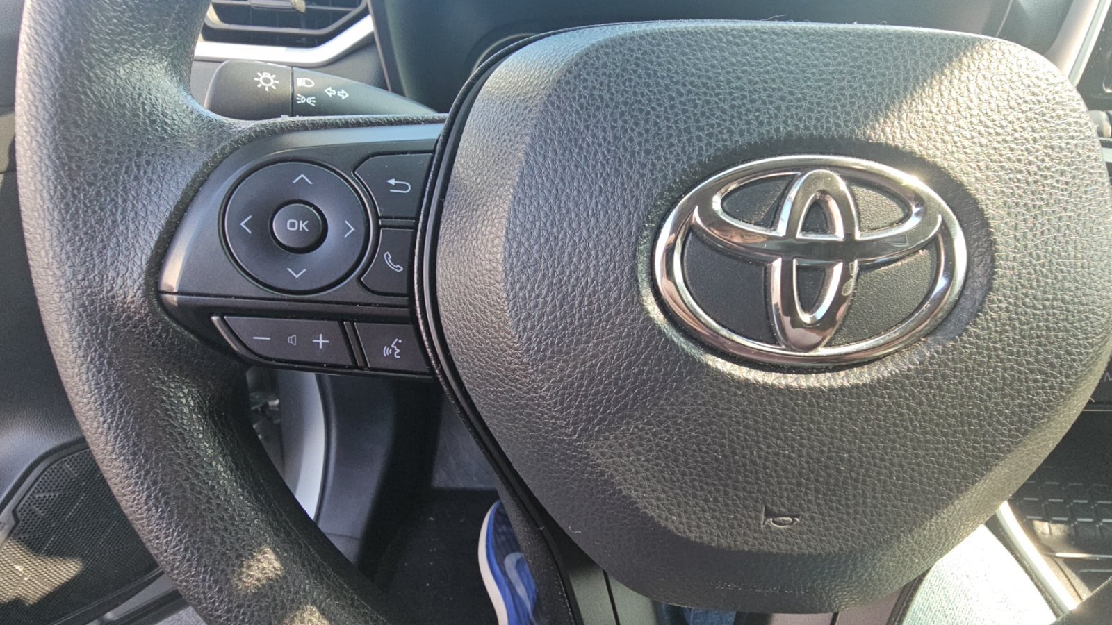 Certified 2025 Toyota RAV4 XLE AWD/4WD image 11