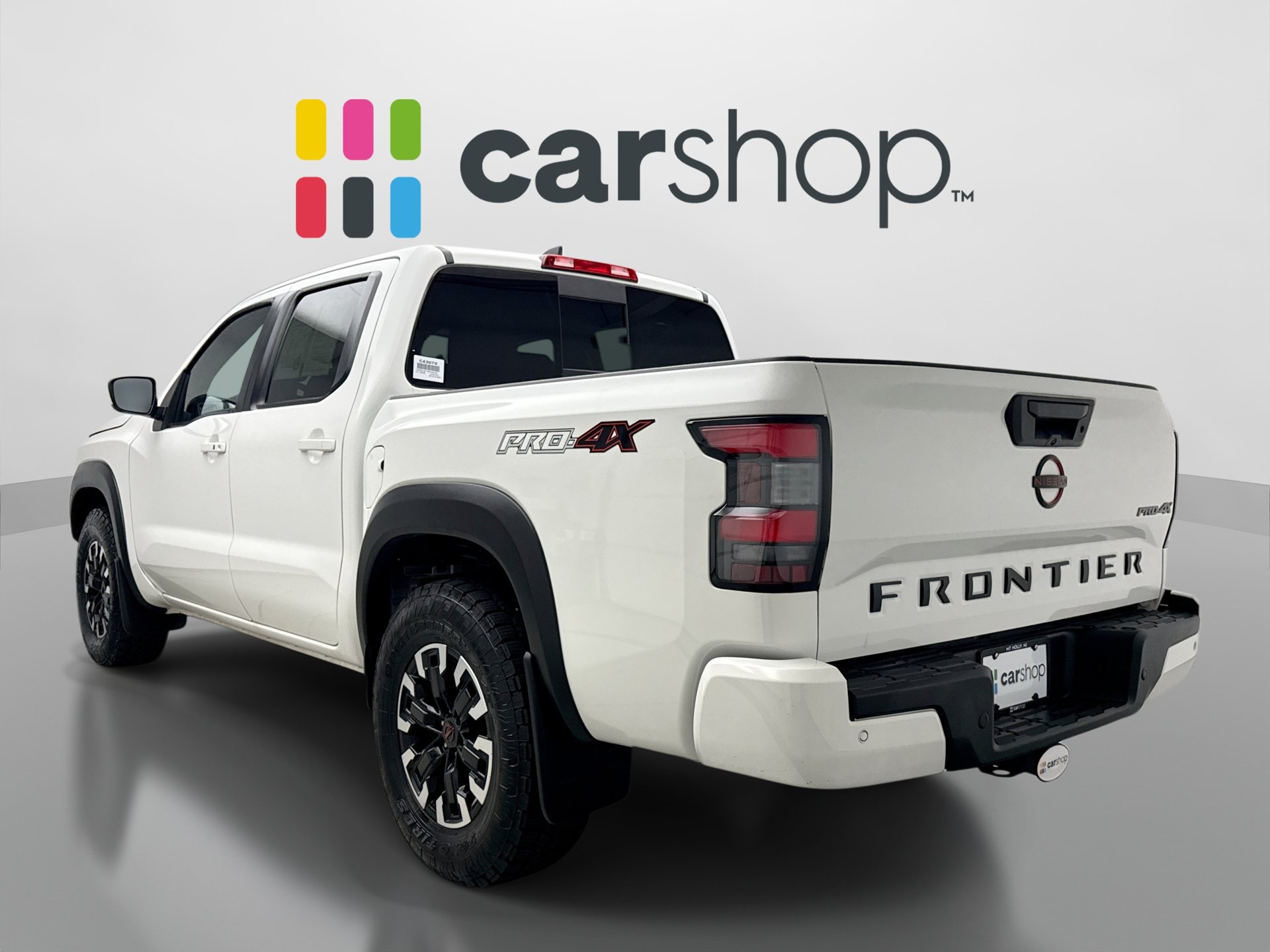 Used 2023 Nissan Frontier PRO-4X w/ Technology Package AWD/4WD image 3