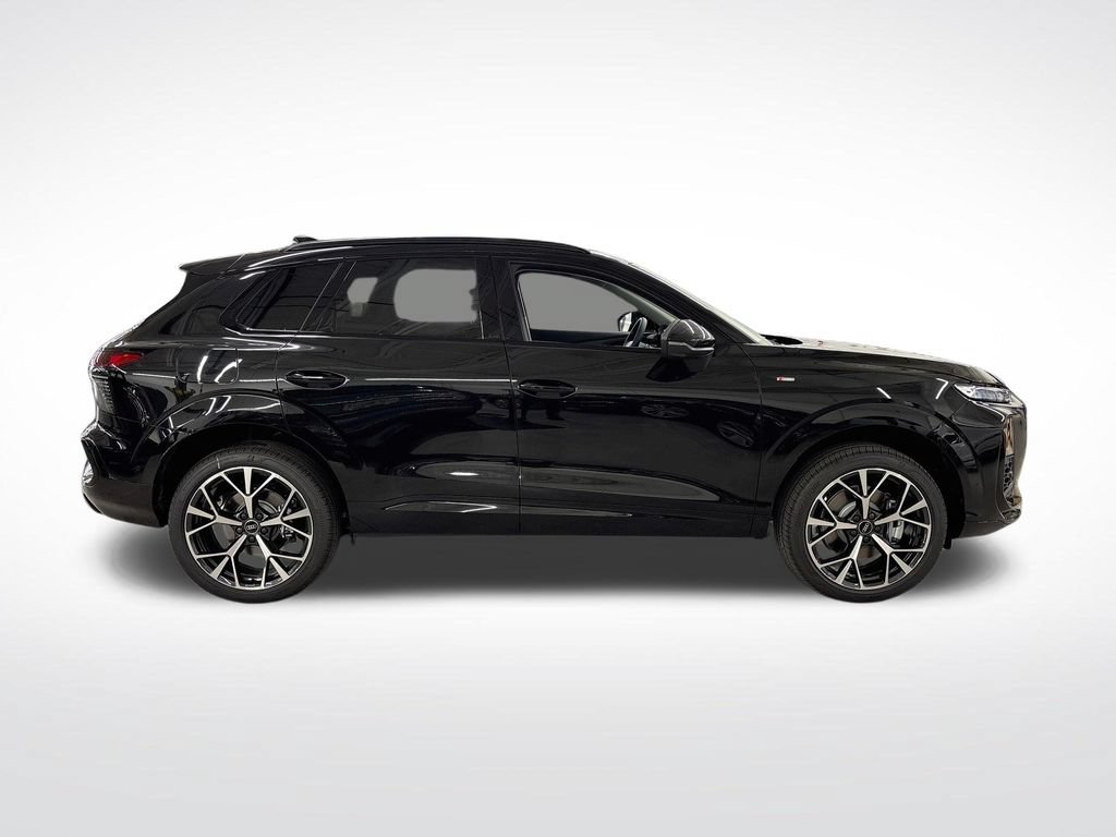New 2026 Audi Q3 quattro 2.0T AWD/4WD image 6