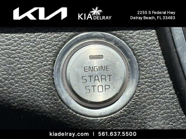 Used 2017 Kia Cadenza Technology FWD image 29