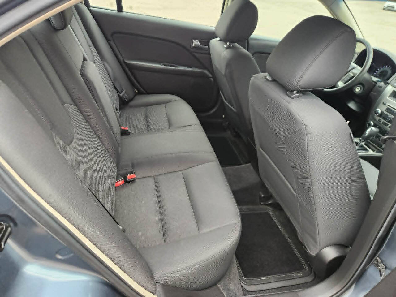 Used 2012 Ford Fusion SE FWD image 16