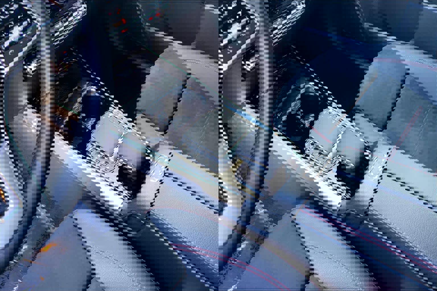 Used 2022 Mercedes-Benz GLB 250 image 14