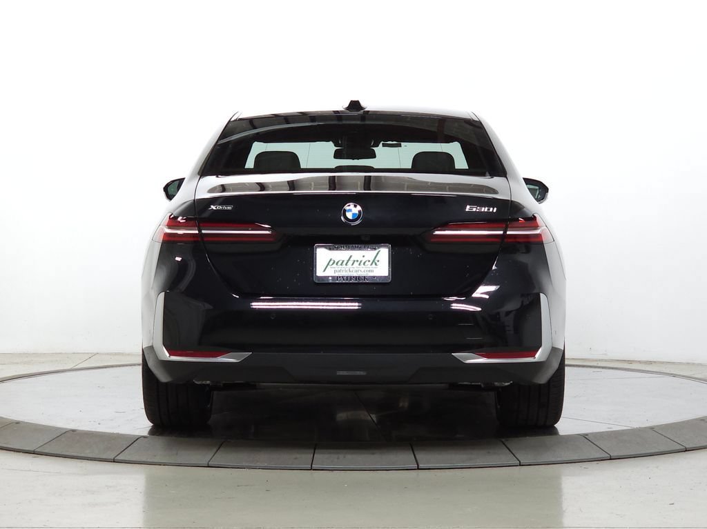 New 2026 BMW 530i xDrive w/ Convenience Package AWD/4WD image 7