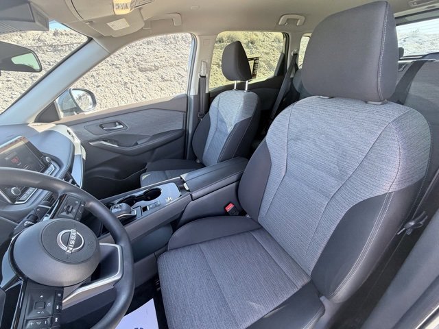 Certified 2023 Nissan Rogue SV image 23