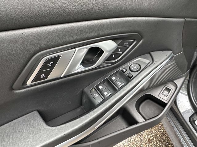 Used 2022 BMW 330i xDrive Sedan w/ Driving Assistance Package AWD/4WD image 23