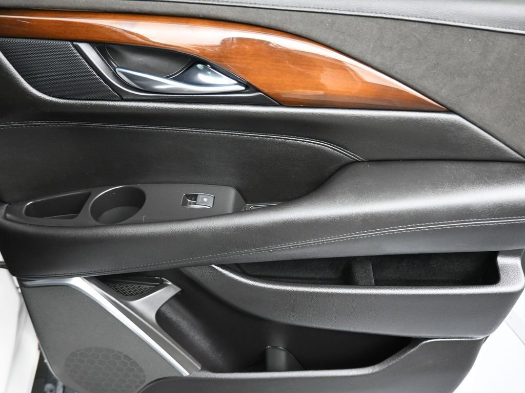 Used 2019 Cadillac Escalade ESV Premium Luxury AWD/4WD image 47