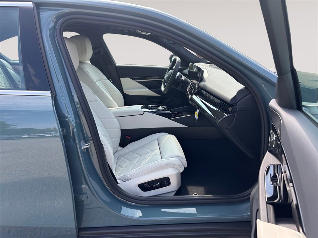 New 2026 BMW 530i xDrive image 15