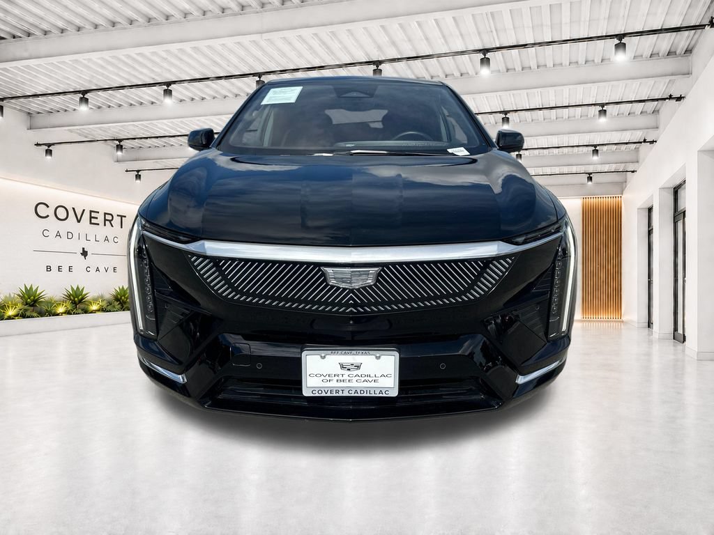 Used 2025 Cadillac Optiq Luxury 1 AWD/4WD image 3