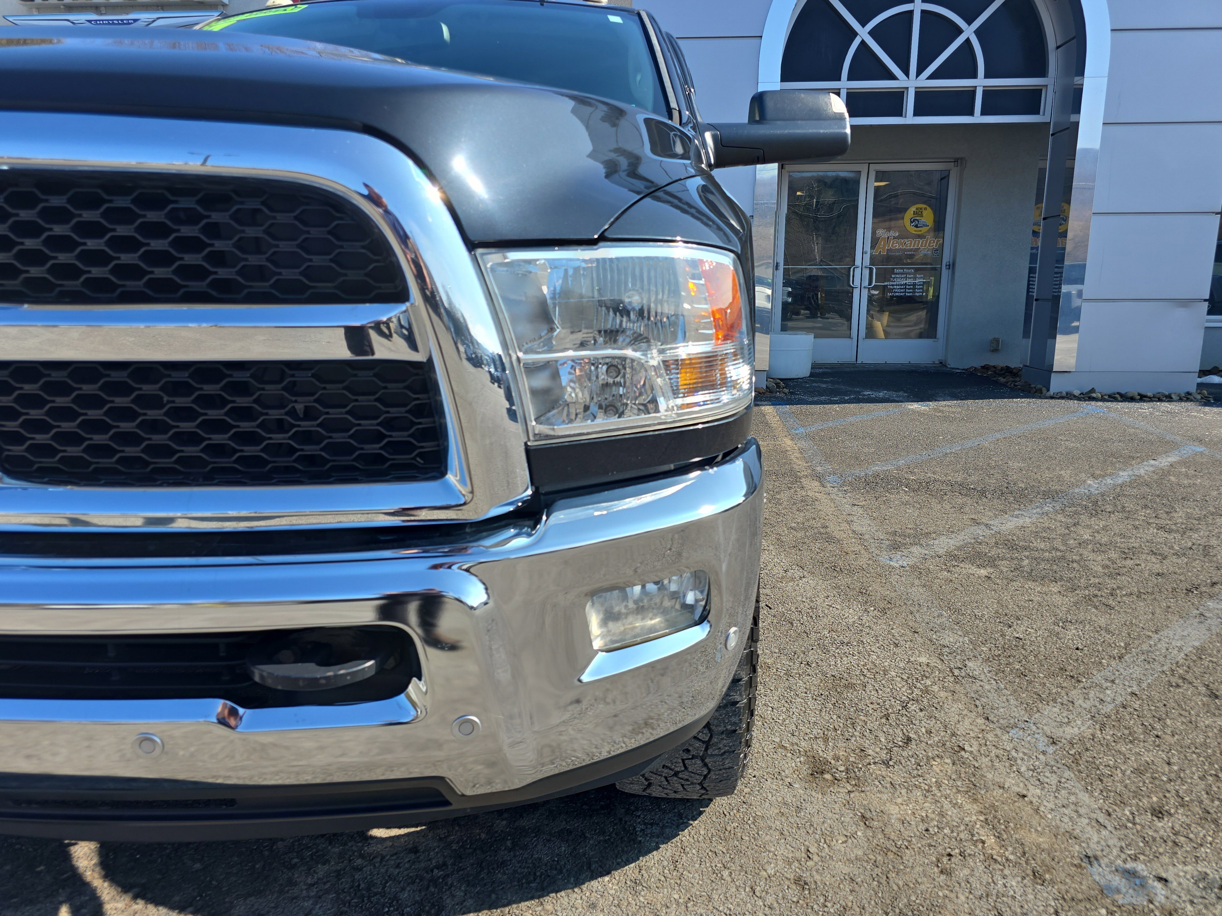 Used 2017 RAM 2500 SLT w/ Snow Chief Group image 10