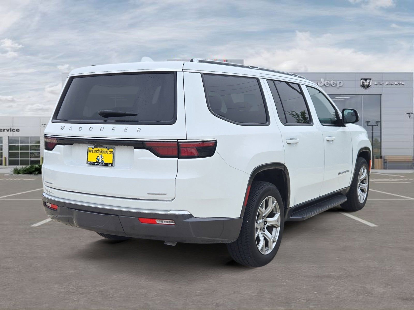 Used 2022 Jeep Wagoneer Series II AWD/4WD image 5