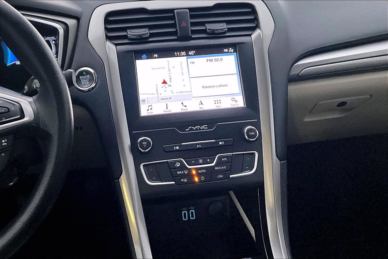 Used 2019 Ford Fusion SE image 7