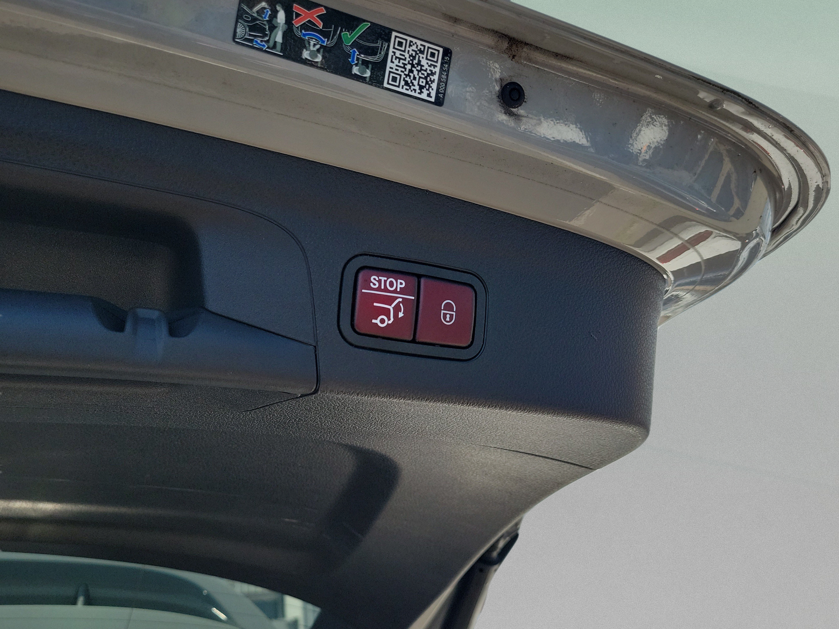 Certified 2024 Mercedes-Benz GLE 450 4MATIC image 5