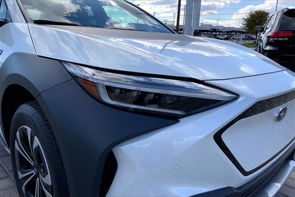 Used 2023 Subaru Solterra AWD image 30