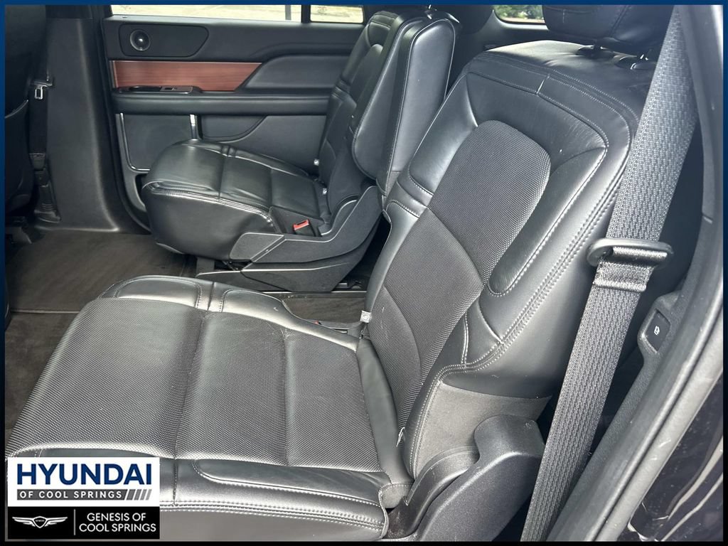 Used 2021 Lincoln Navigator L Reserve AWD/4WD image 22