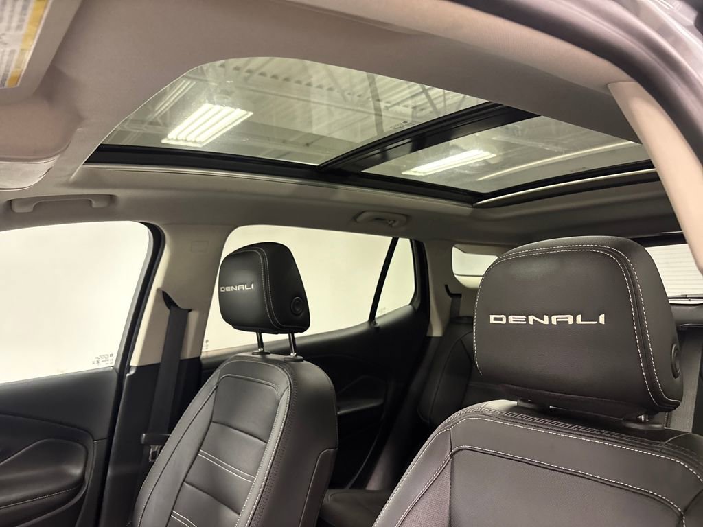 Used 2023 GMC Terrain Denali image 26