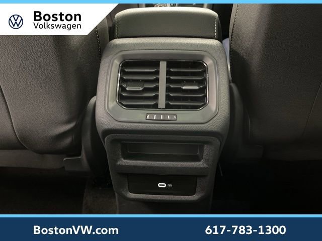 Used 2025 Volkswagen Taos SEL w/ Black Wheel Plus Package image 21