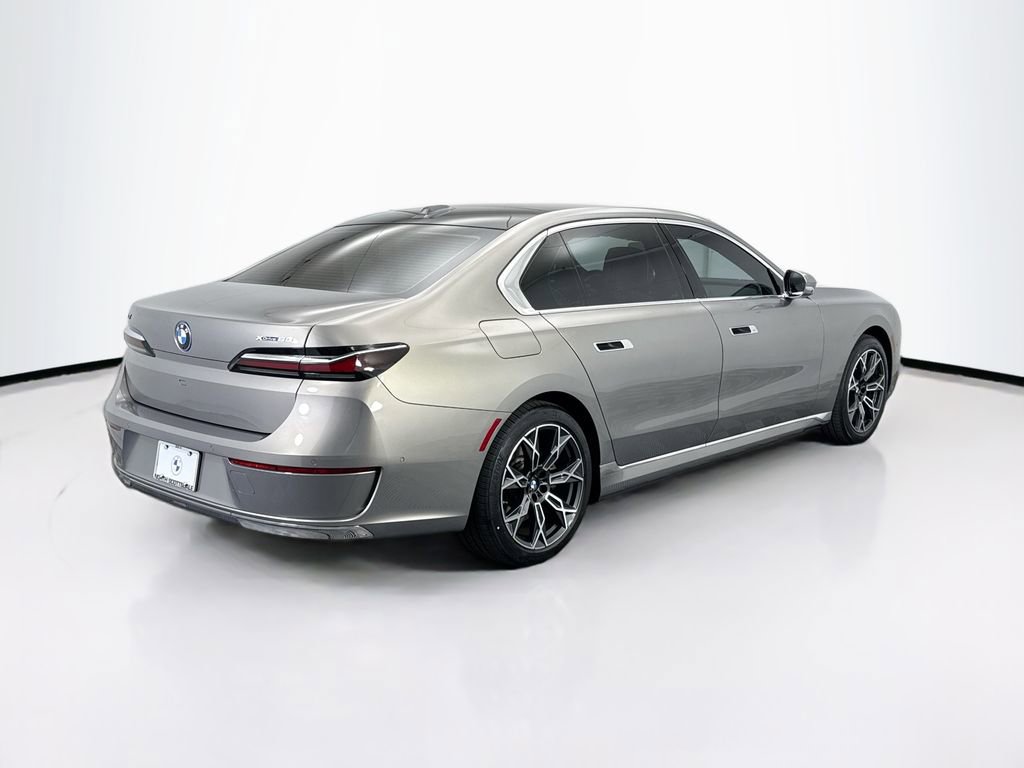 Certified 2024 BMW i7 xDrive60 image 5