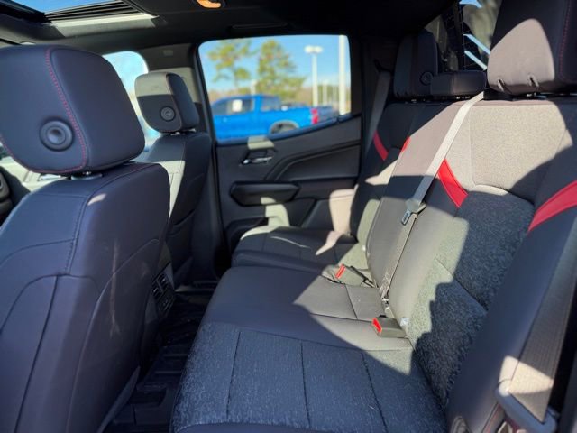 New 2025 Chevrolet Colorado Z71 w/ Midnight Edition image 32