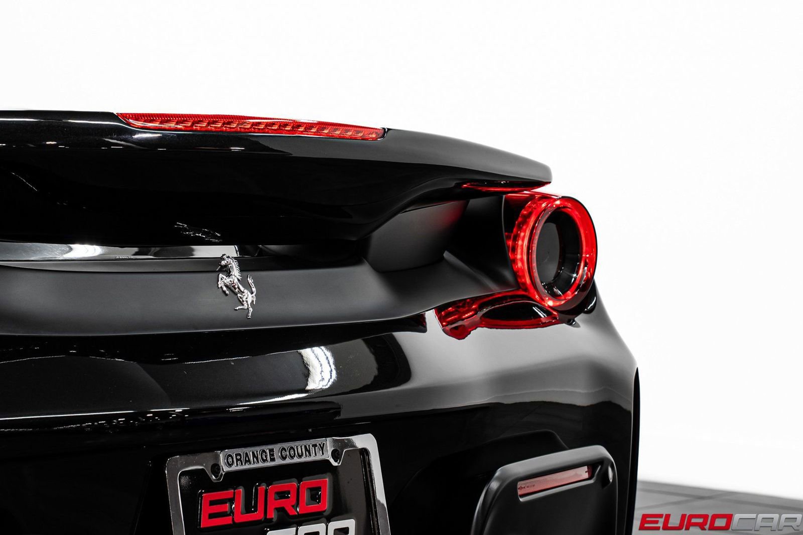 Used 2020 Ferrari 488 Pista Coupe image 26