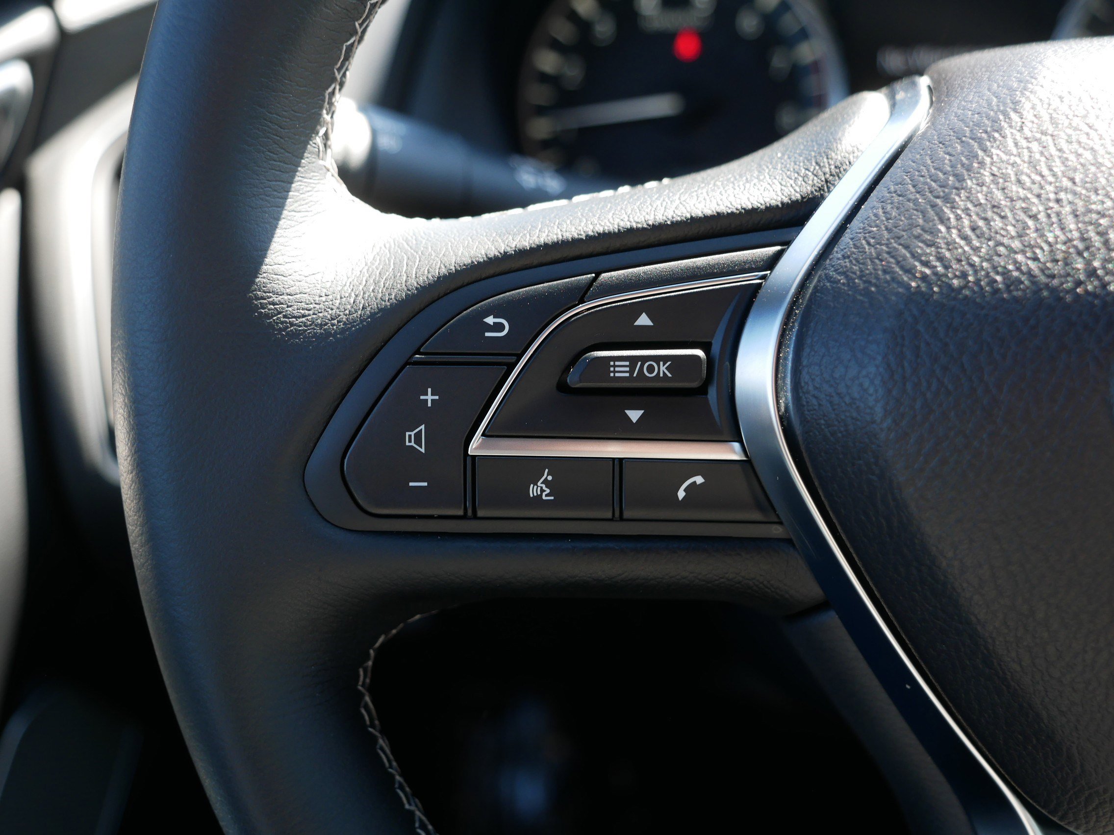 Certified 2023 INFINITI Q50 Sensory image 31