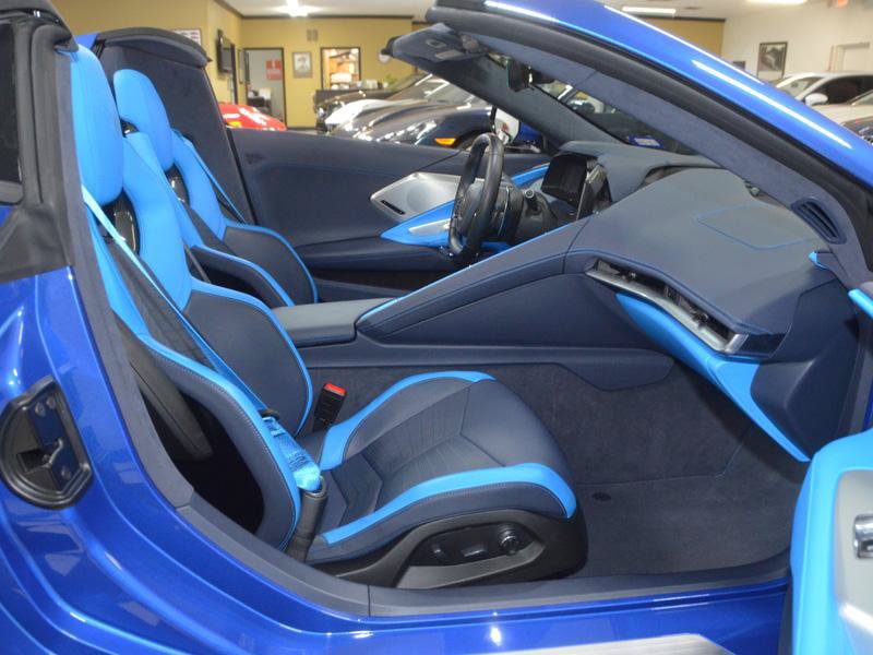Used 2021 Chevrolet Corvette Stingray Premium Conv w/ Z51 Performance Package RWD image 24