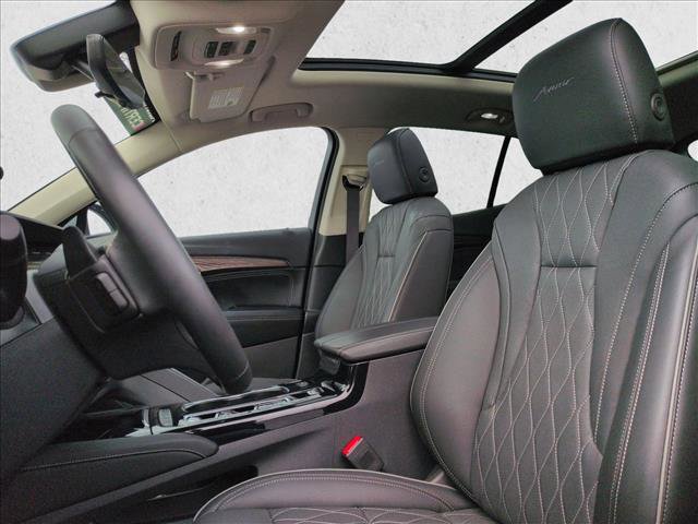 Used 2023 Buick Envision Avenir AWD/4WD image 17