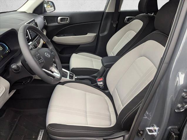 New 2026 Hyundai Venue SEL FWD image 4