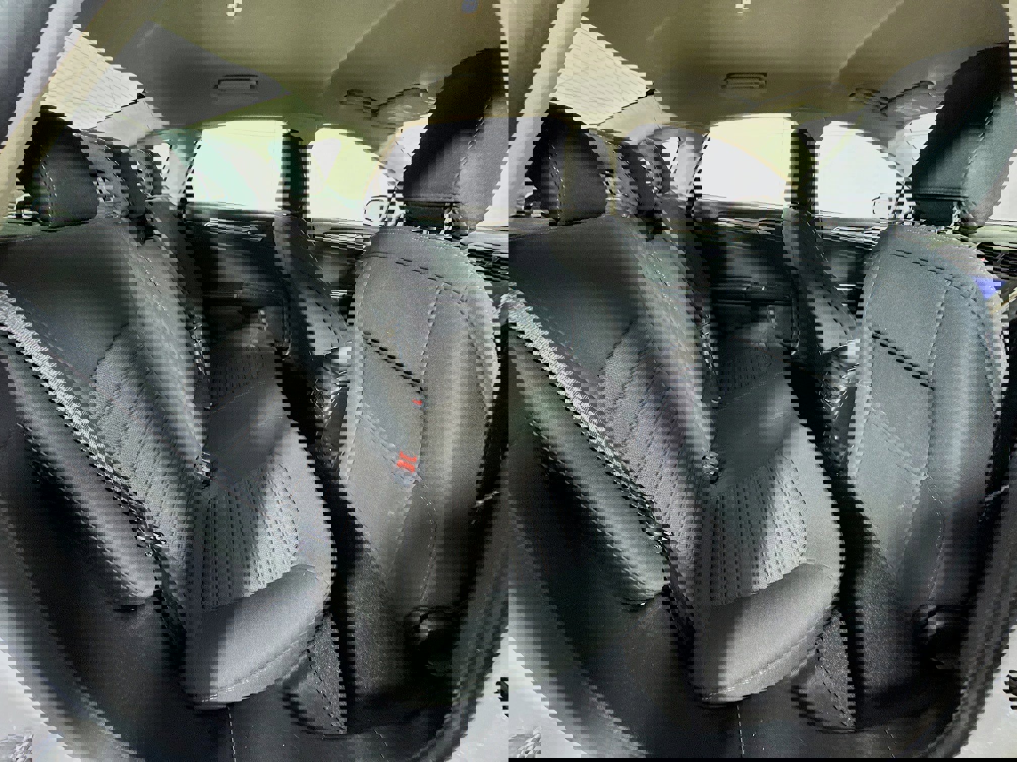 Used 2020 Ford Fusion SE image 24