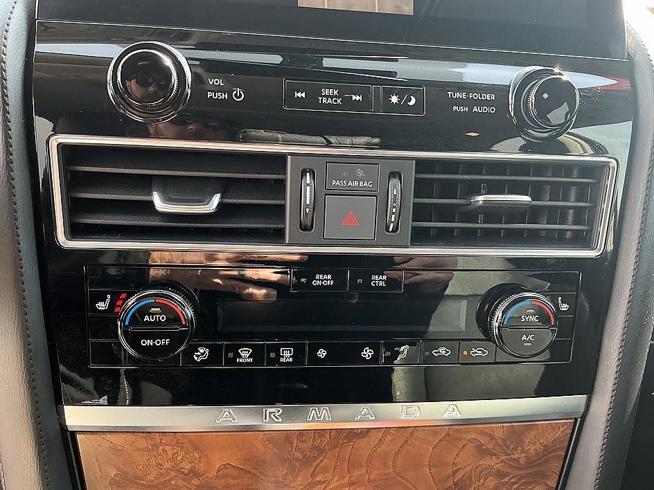 Certified 2024 Nissan Armada SL image 19