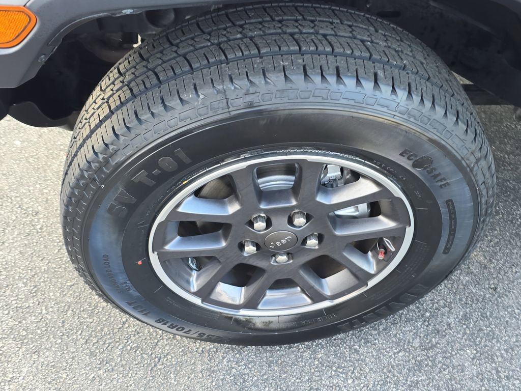 Used 2020 Jeep Gladiator Overland image 6