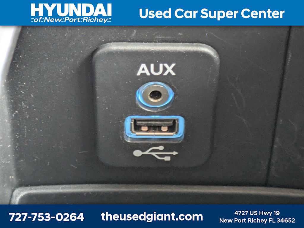 Used 2016 Dodge Journey SXT w/ Comfort/Convenience Group FWD image 26