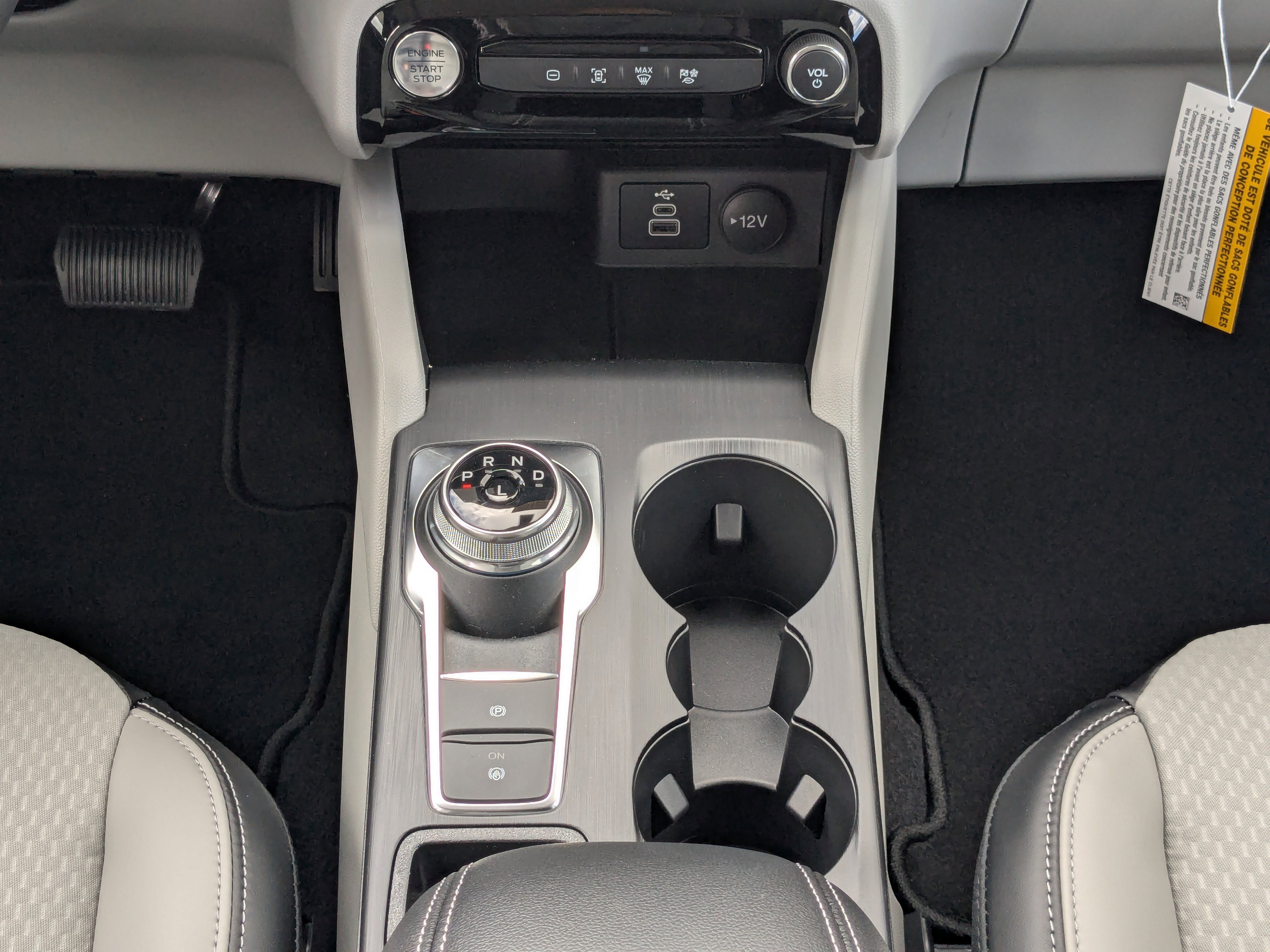 New 2025 Ford Escape SE image 21