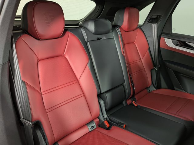New 2026 Porsche Cayenne image 23