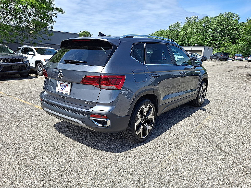 Used 2022 Volkswagen Taos SEL w/ Panoramic Sunroof Package AWD/4WD image 31