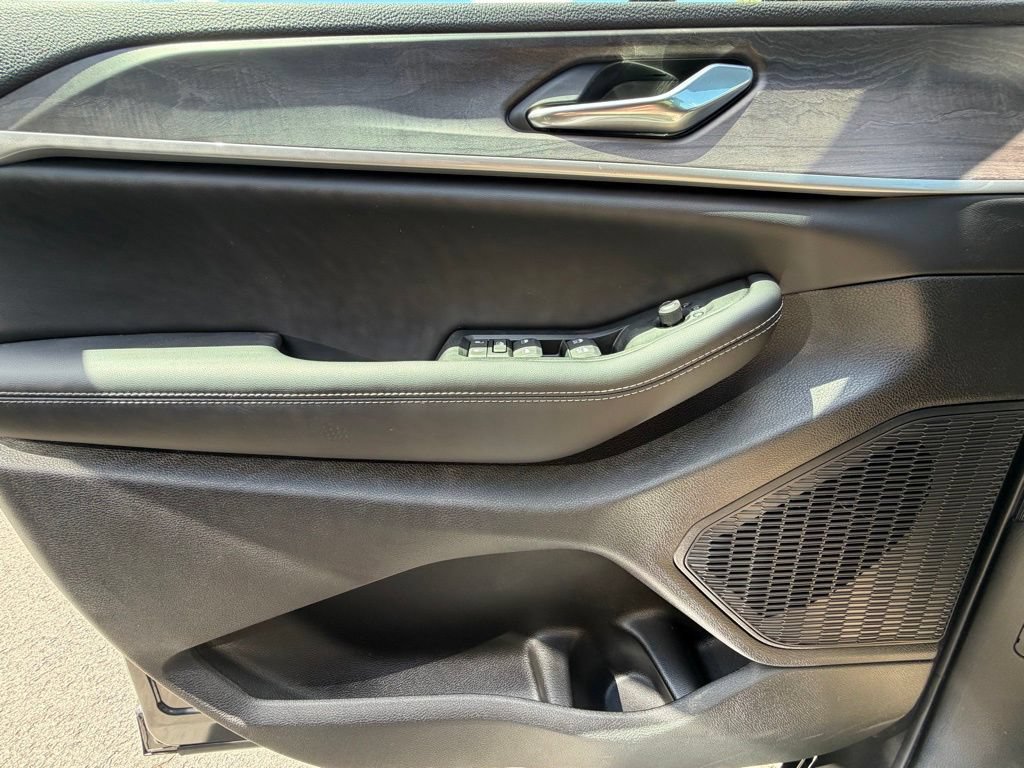 New 2026 Jeep Grand Cherokee Altitude AWD/4WD image 23
