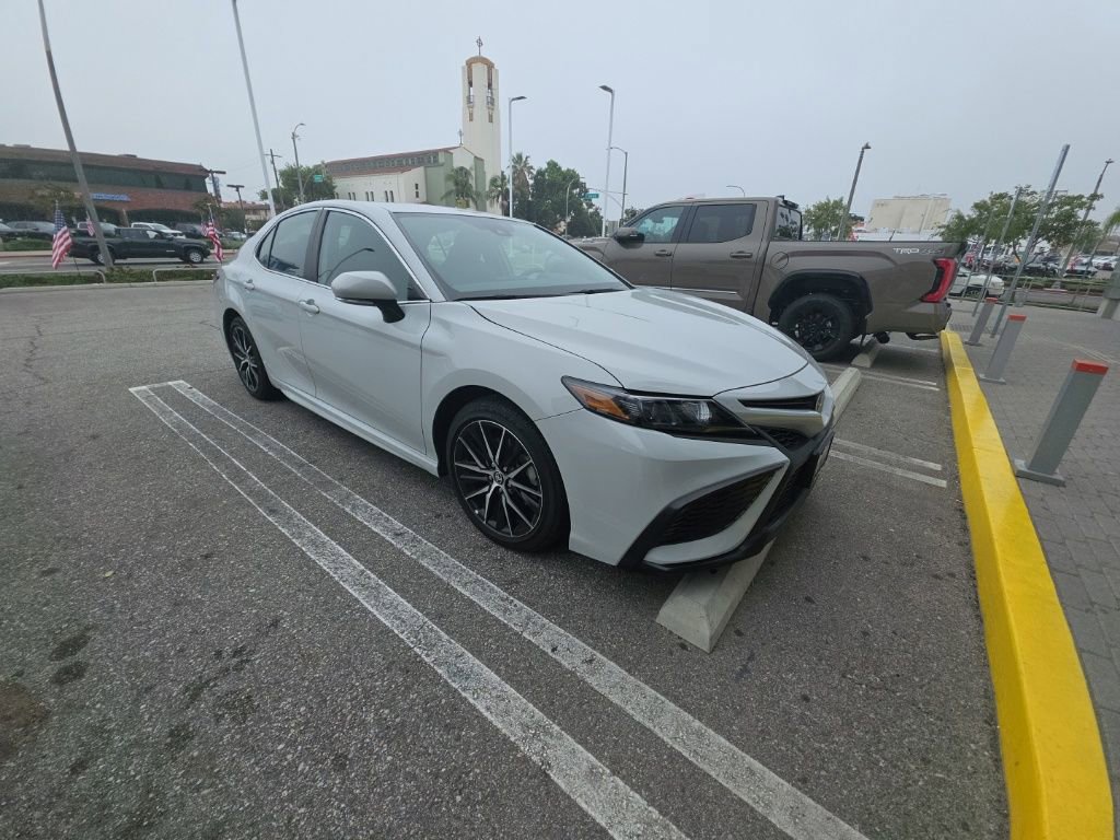 Used 2024 Toyota Camry SE