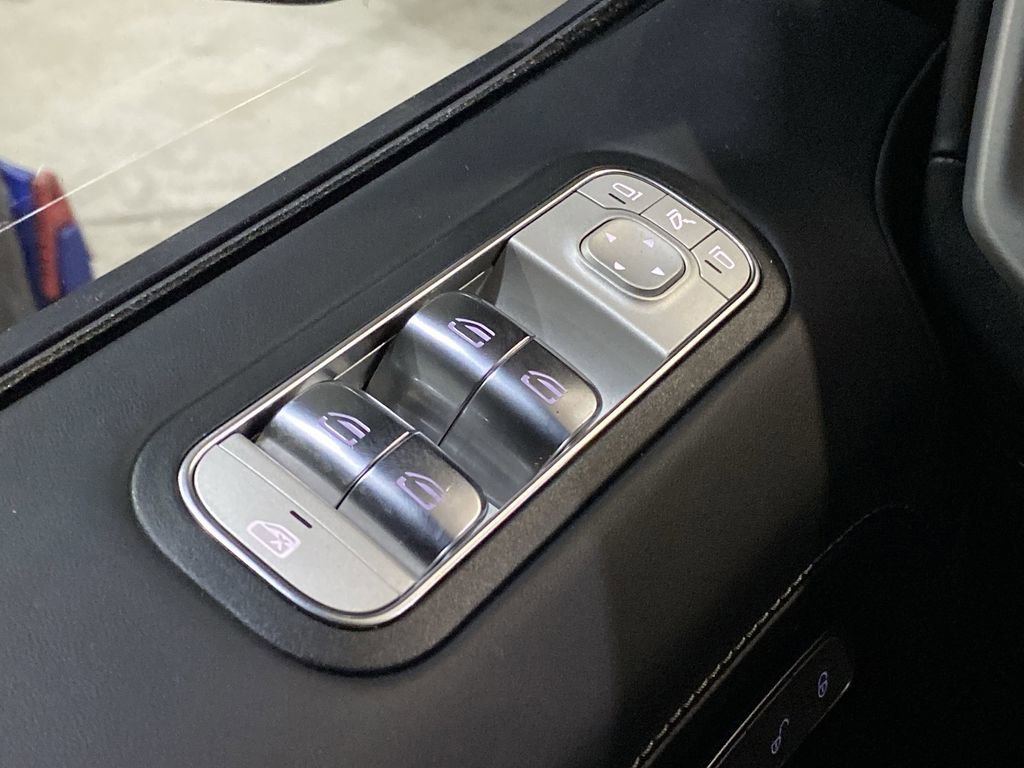 Used 2025 Mercedes-Benz G 63 AMG 4MATIC image 9