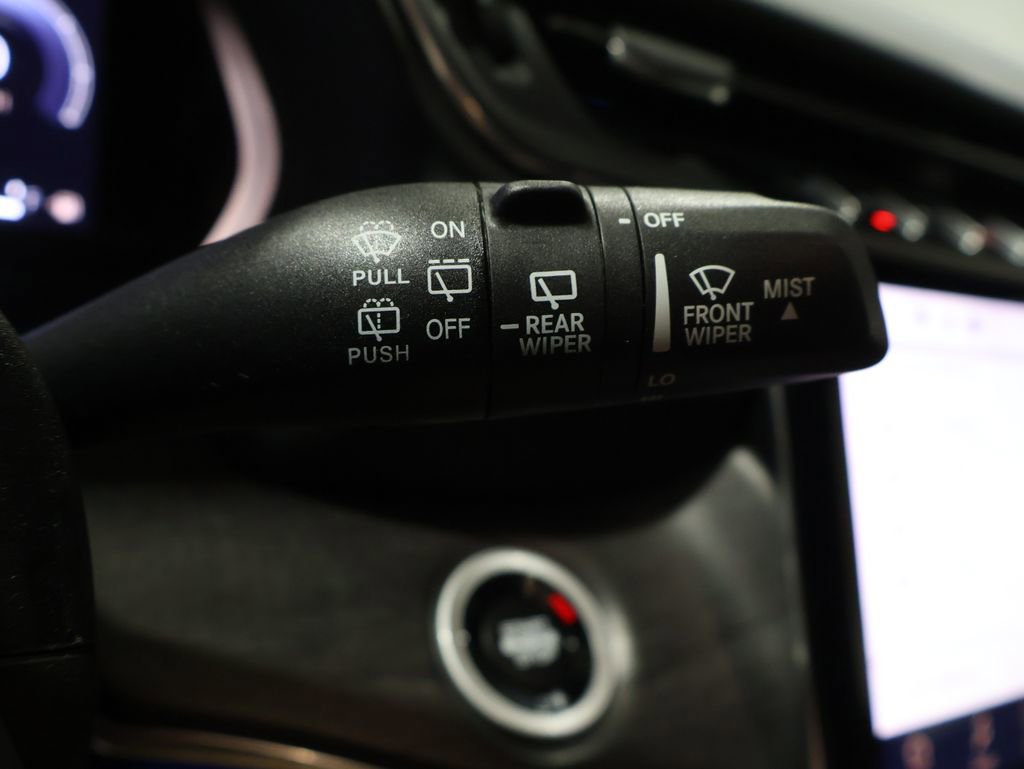 Certified 2022 Jeep Grand Cherokee Overland w/ Luxury Tech Group IV image 38