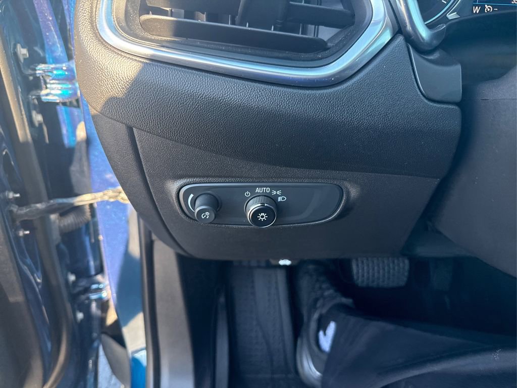 Used 2021 Chevrolet Equinox LT FWD image 15