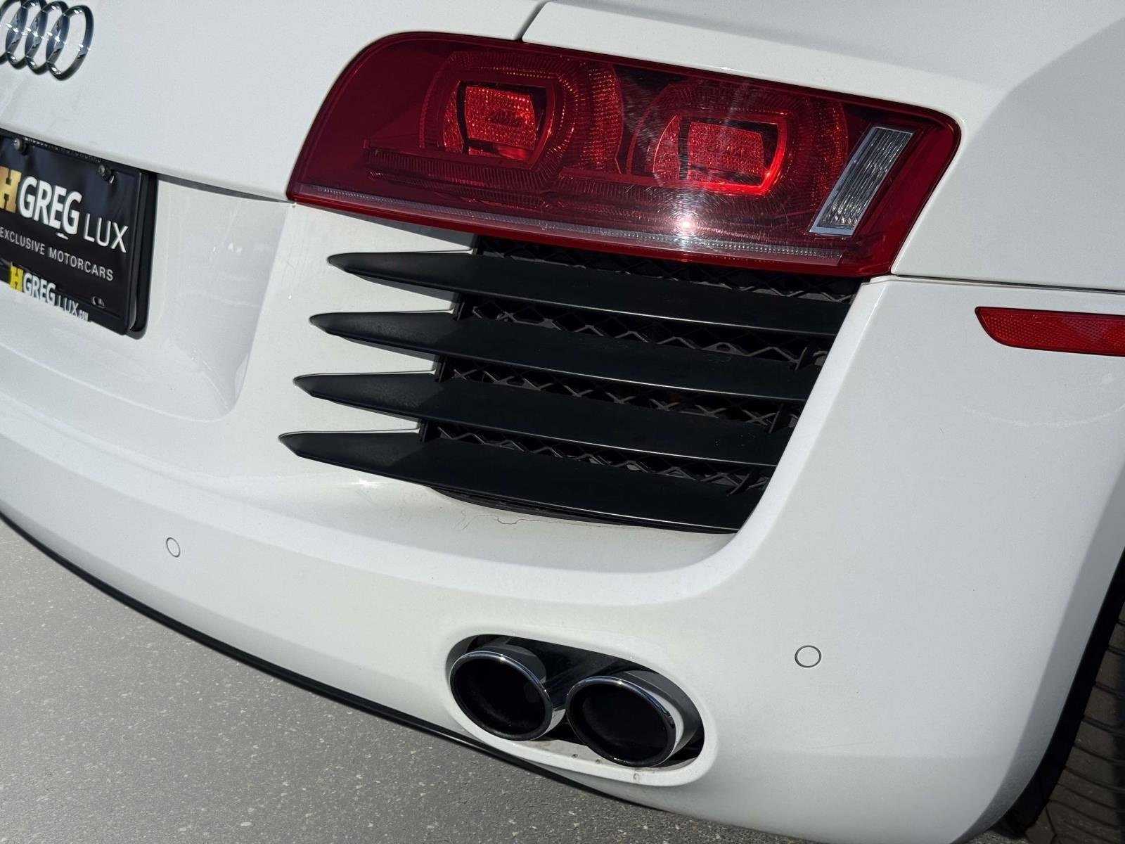 Used 2011 Audi R8 V8 image 21