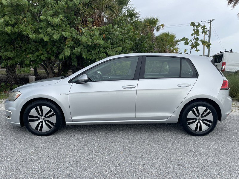 Used 2015 Volkswagen e-Golf SEL Premium FWD image 3